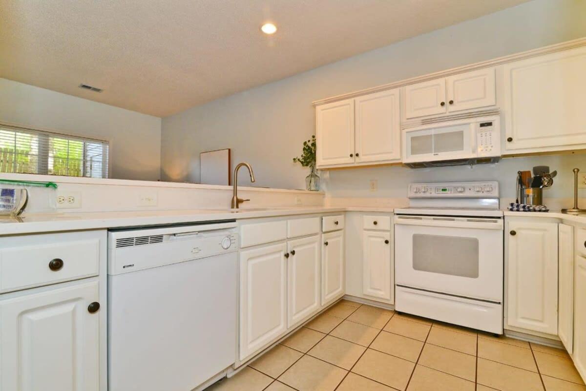Cherry Grove Villa Close To Beach W Pool Миртл-Бич Экстерьер фото